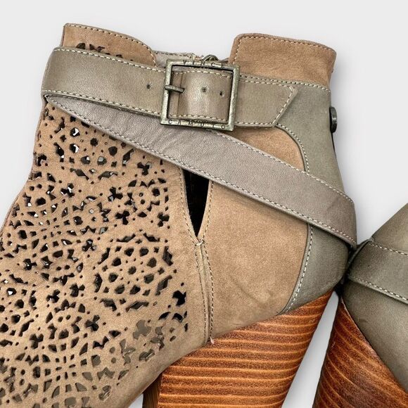 Vince Camuto Maizy Perforated Laser Cut Leather Ankle Booties Brown Size 10M/40 - Picture 7 of 15